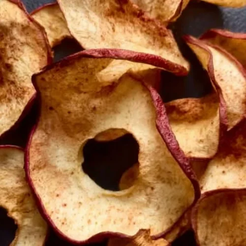 Crispy and delicious homemade Air Fryer apple chips